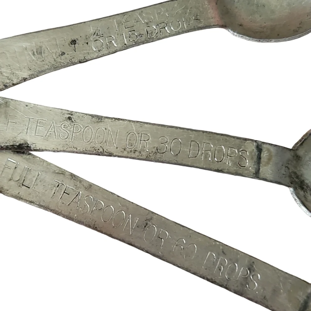 Rare Vintage Americana  C.1900 Tin Measuring Spoons